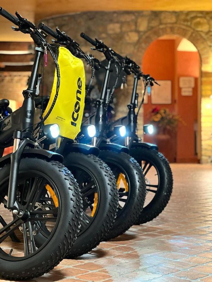 Casanova - Wellness Center La Grotta Etrusca Ξενοδοχείο San Quirico dʼOrcia Εξωτερικό φωτογραφία