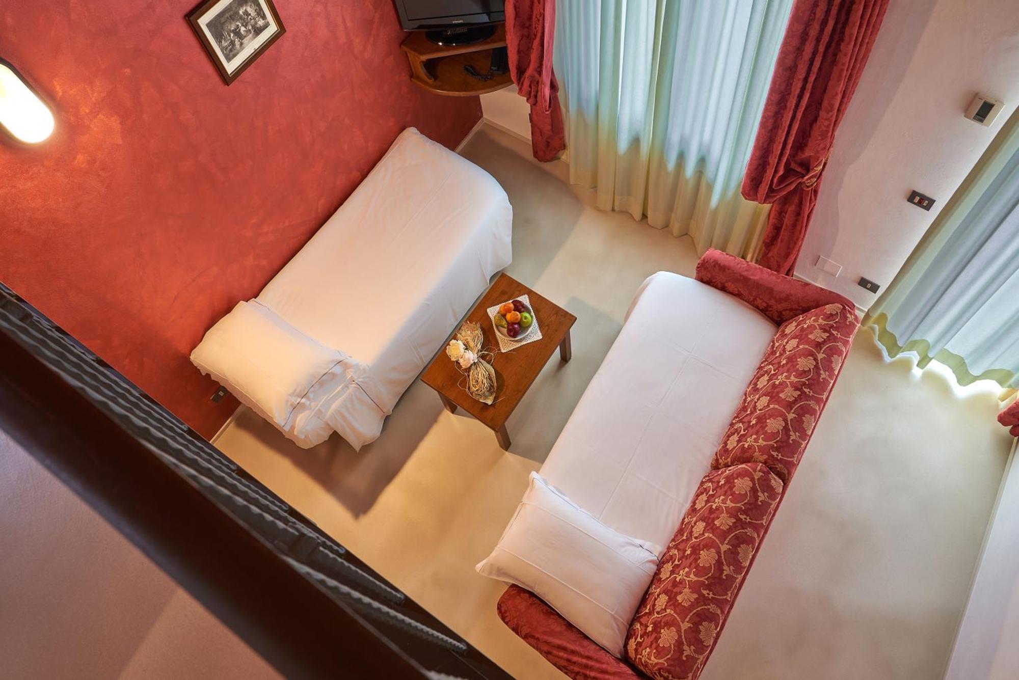 Casanova - Wellness Center La Grotta Etrusca Ξενοδοχείο San Quirico dʼOrcia Εξωτερικό φωτογραφία